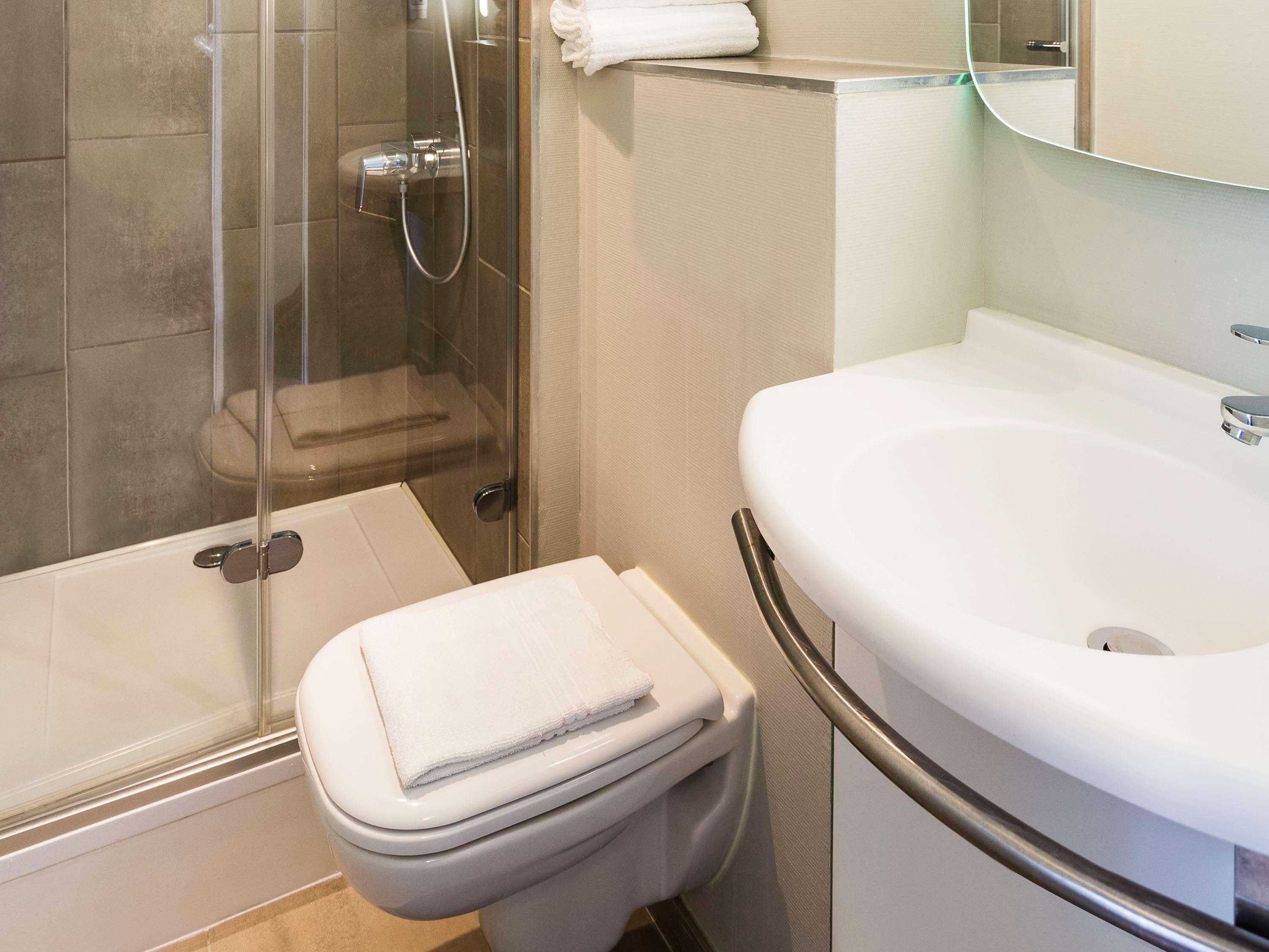 Ibis Centre Gare Saint Jean Euratlantique Hotel