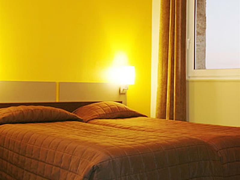 Ibis Centre Gare Saint Jean Euratlantique Hotel 3*