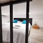 Nice Apartment In The Historic Heart Of Bordeaux