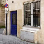 Nice Apartment In The Historic Heart Of Bordeaux