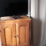 Chambre meublée