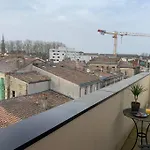 Appartement Dernier Etage, Balcon, Parking Gratuit !