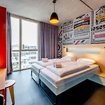 Meininger Hotel Bordeaux Gare Saint-Jean