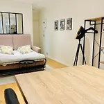 Furnished Studio In The Center Of Bordeaux Cultural Life