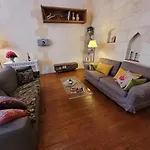 Appartement Central Typiquement Bordelais