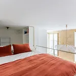 Pretty Duplex Near The Miroir D\'Eau