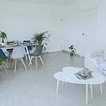 Room In Bordeaux Lac