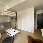 Apartment Near The Palais Gallien
