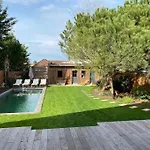 Villa Et Dependance Avec Piscine