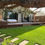 Villa Et Dependance Avec Piscine