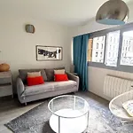 Studio Of 27M In Downtown