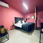 La Litchi Le 50 Suites And Spa Centre Ville