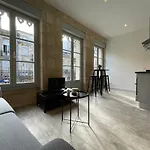 Magnifique Appartement Pour 2 Avec Climatisation Et Belle Pierre Bordelaise