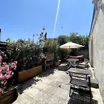 Charme Et Calme Au Coeur De Bordeaux