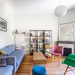 Beautiful Apartment In Bordeaux With Garden