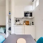 Lovely Studio In Chartrons With Terrace