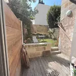 Grand Appartement En Rdc Avec Jardin