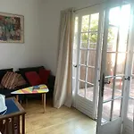 Le Beaufleury Et Sa Terrasse A La Victoire
