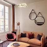 Ravissant Appartement Entierement Renove T2, Proche De La Rue Saint Catherine