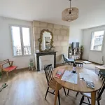 Cocon Lumineux Sous Les Toits De Bordeaux