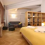 Les Suites De Saint Amand