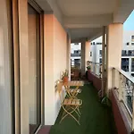 Bright Apartment With View And Terrace