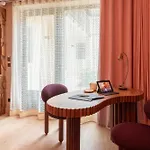 Yndo Hotel