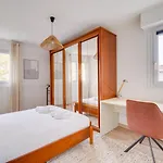 Appartement Tres Charmant A Bordeaux Avec Parking