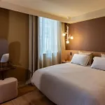 Yndo Hotel