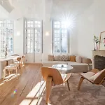 Elegant Appartement Place Du Parlement Pour 4 Personnes
