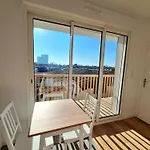 Studio 2 Renove Balcon Kitchenette Avec Vue