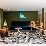 Firstname Bordeaux, Part Of Jdv By Hyatt