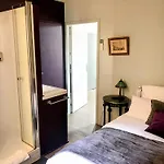 Au Coeur De Bordeaux B&B