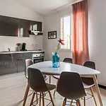 Notre Dame Apartment