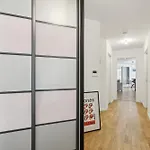 Spacious And Bright Apartment