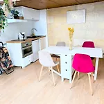 Home Sweet Zen, Appartement Pres De La Gare St Jean