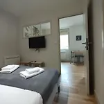 Appartement rénové centre historique