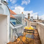 Unique Apartment Design Style Downtown Bordeaux