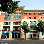 Hotel Teneo Suites Saint Jean Bordeaux