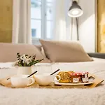 Cocooning In The Historic Center