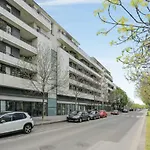 Modern 2-Rooms In Bordeaux