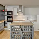 Le Faubourg - Charmant Duplex Pour 4 Avec Terrasse