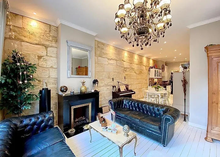 Grand Appartement Haussmanien de Standing avec Jacuzzi Terrasse et Parking en Hyper Centre