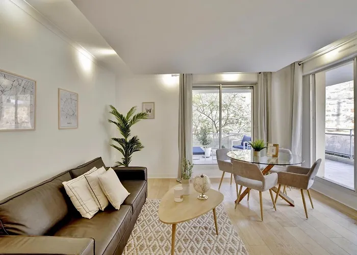 Le Bienheureux Beau T2 En Plein Centre Avec Grande Terrasse