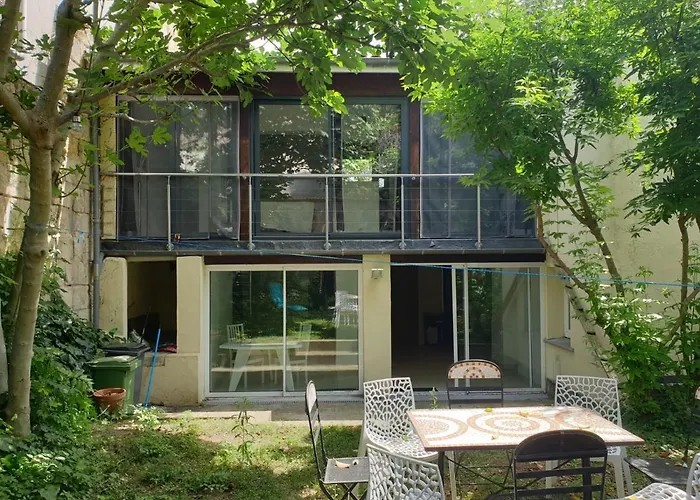 Maison 150M2 Jardin A Louer En Entier, Bordeaux Centre Chartrons, 3 Chambres 3 Salles De Bains 1 Canape-Lit Llllnumero De Telephone Dans L\'Annonce Si Questionlll