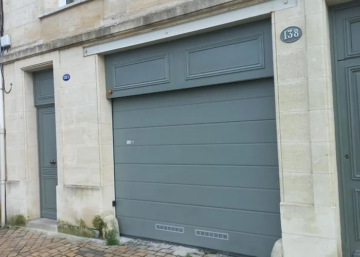 Bordeaux Chartrons Superbe T2 Avec Terrasse