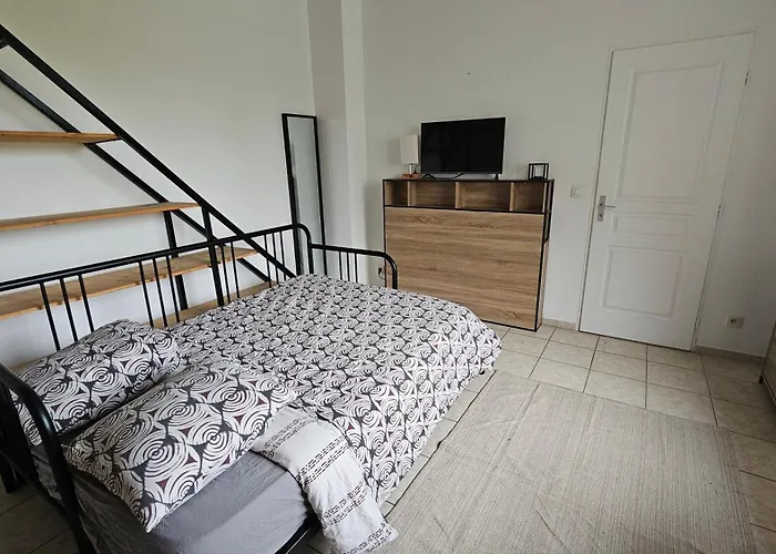 Bed To Rent - Maison Calme Avec Jacuzzi Sous Supplement