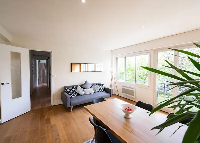 Bright And Charming 50 M Cocoon