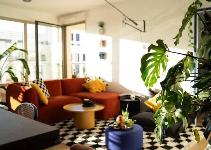Bright Apartment With View And Terrace