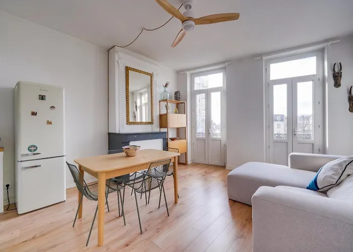 Appartement Tres Charmant A Bordeaux